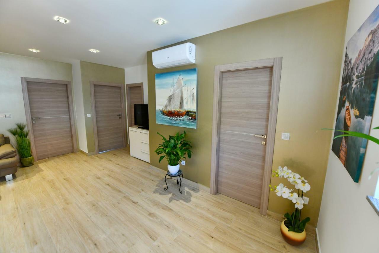 Cambi Lux Apartment Otok  Ngoại thất bức ảnh