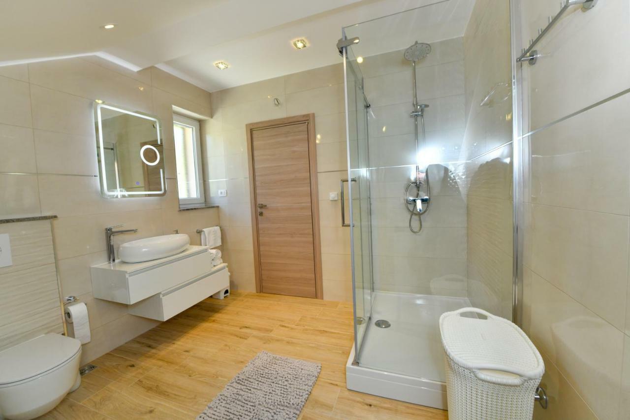 Cambi Lux Apartment Otok  Ngoại thất bức ảnh