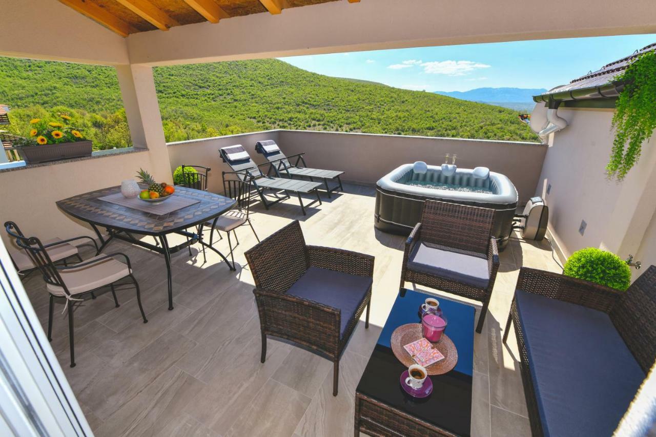 Cambi Lux Apartment Otok  Ngoại thất bức ảnh