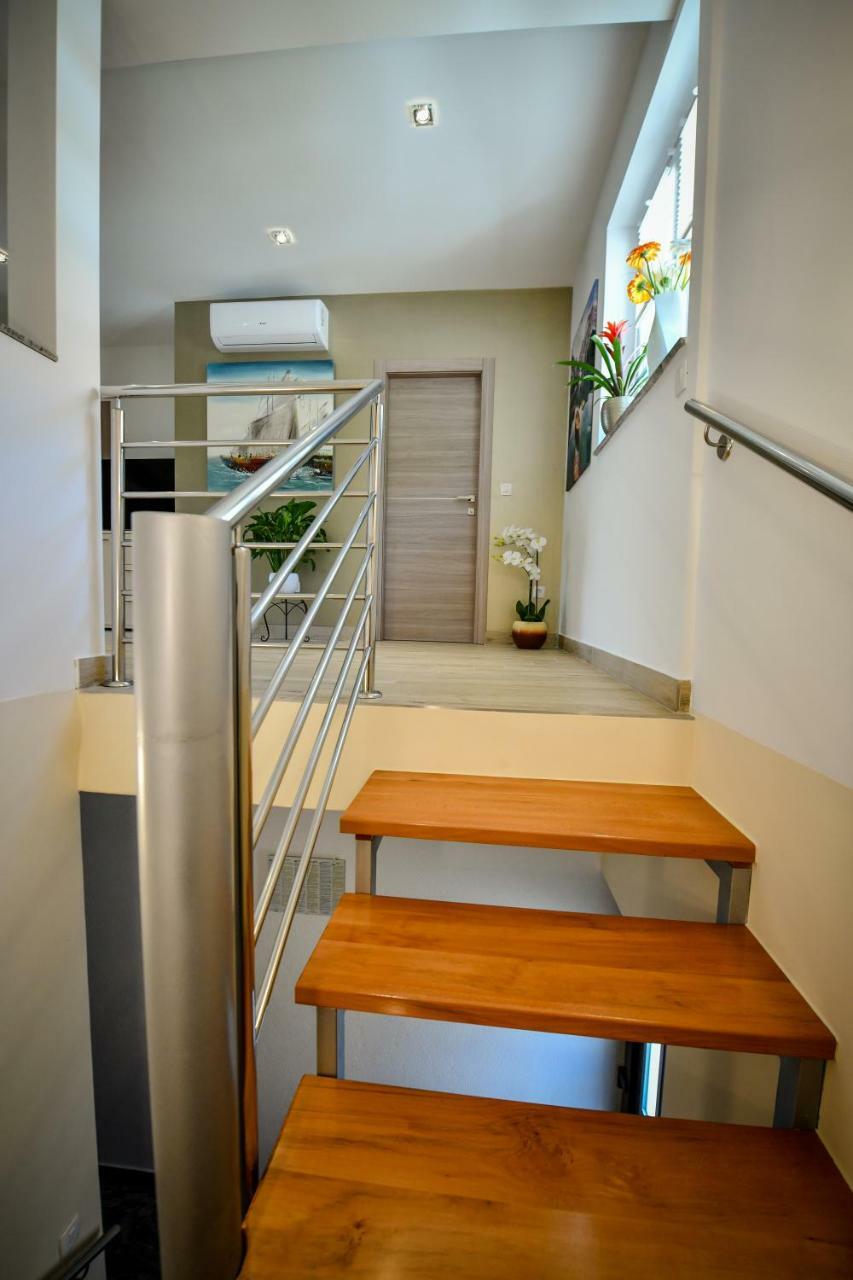 Cambi Lux Apartment Otok  Ngoại thất bức ảnh