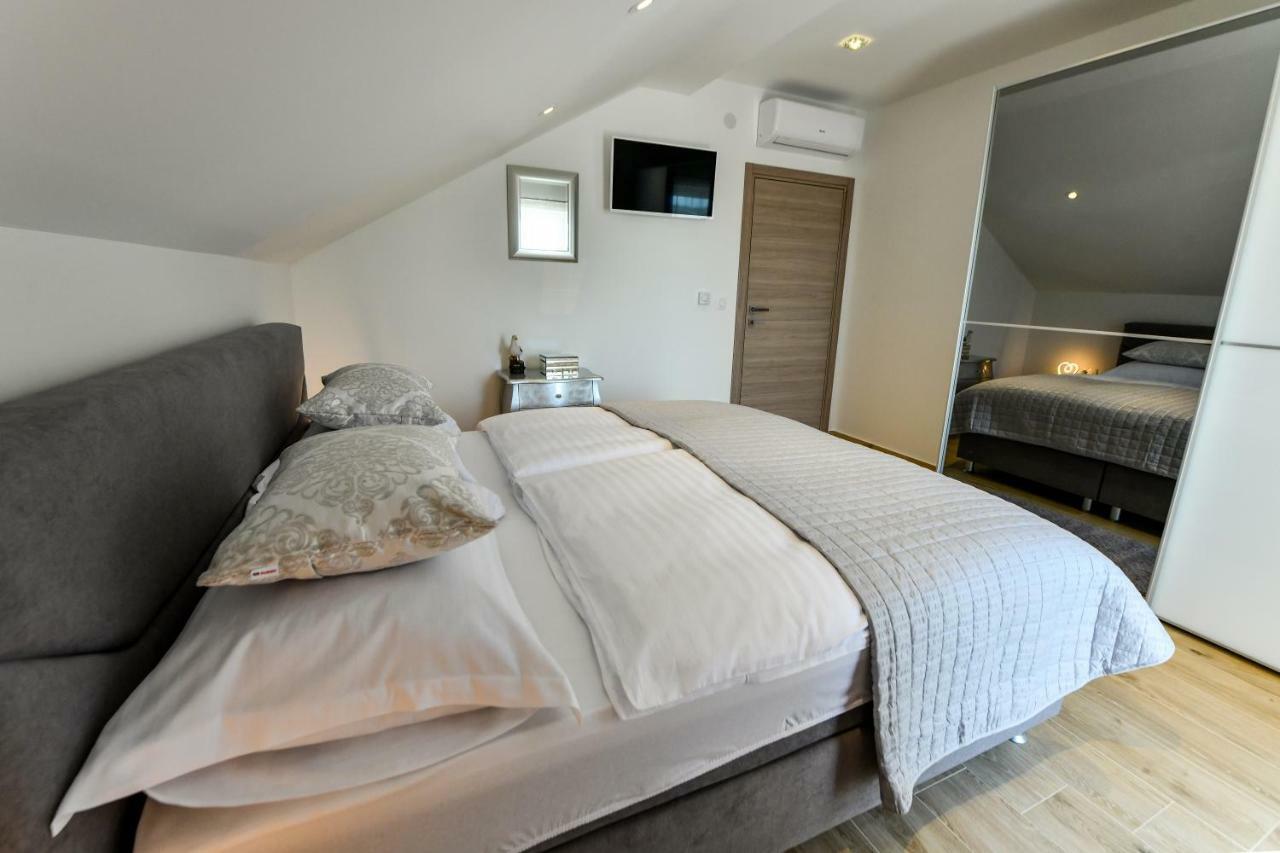 Cambi Lux Apartment Otok  Ngoại thất bức ảnh