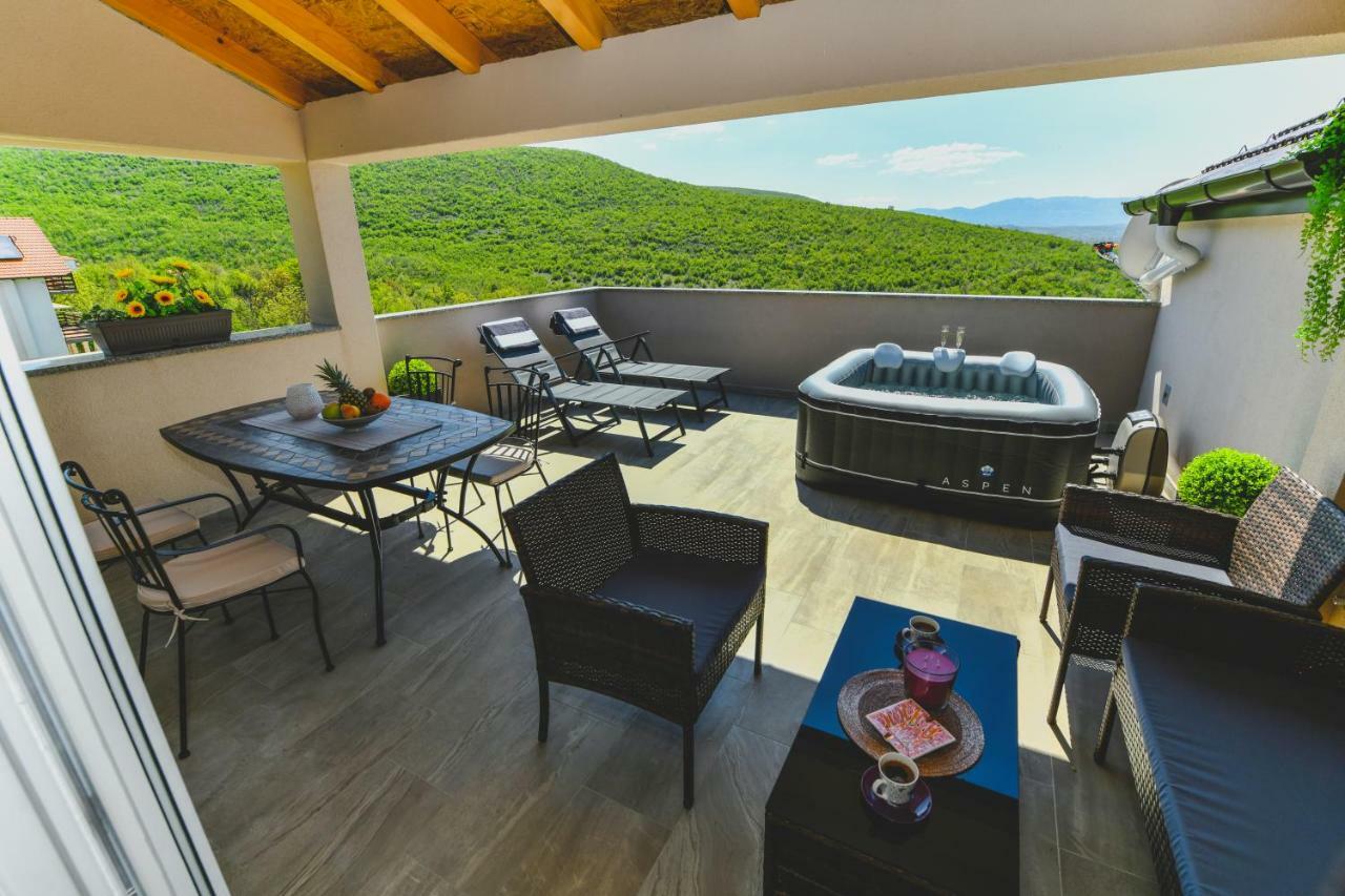 Cambi Lux Apartment Otok  Ngoại thất bức ảnh