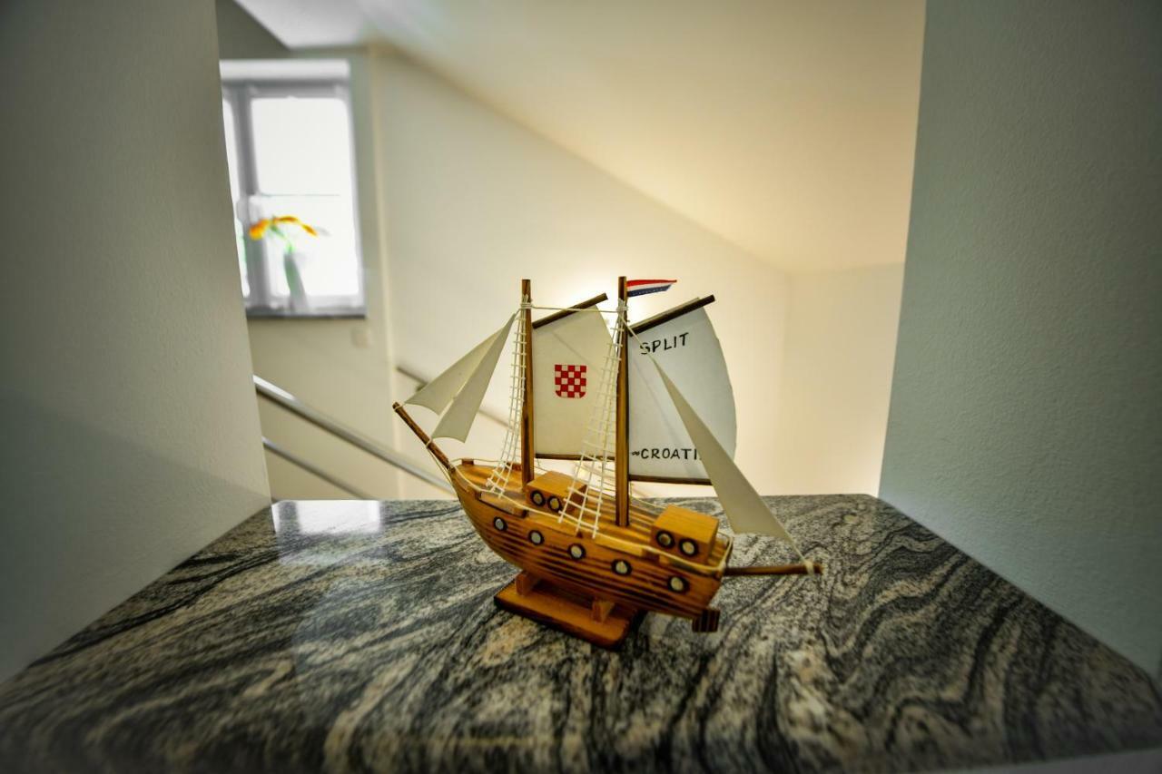 Cambi Lux Apartment Otok  Ngoại thất bức ảnh